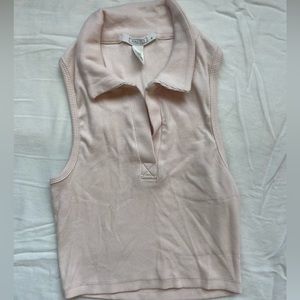 Tilly’s light pink collared crop tank